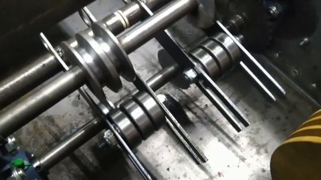 Гусеничный минитрактор .  Устройство трансмиссии.