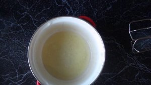 Белковый крем для украшения тортов))) Часть1