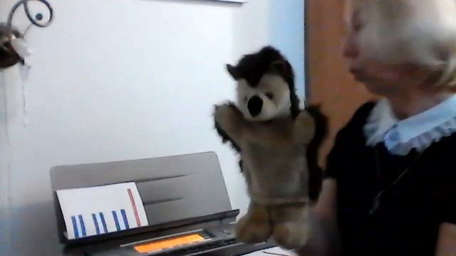 Сидим дома. Музыкальное занятие с дошкольниками. Деревянные звуки и ритм. смотреть онлайн