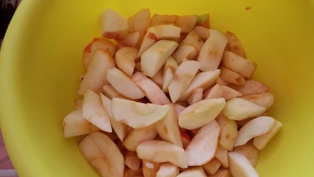 НЕ ПАДАЮ В ОБМОРОК (почти) И ГОТОВИМ ШАРЛОТКУ смотреть онлайн