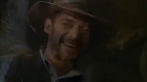 Юра К  "Одинокая птица над полем кружит..."