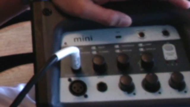 Fender Passport Mini - Portable PA / Amp review смотреть онлайн