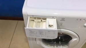 Стиральная машина Indesit WIUN81