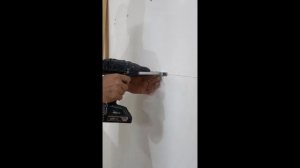 Установка прямых полок со скрытым креплением.