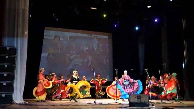 Феноменальный колорит завораживает. смотреть онлайн