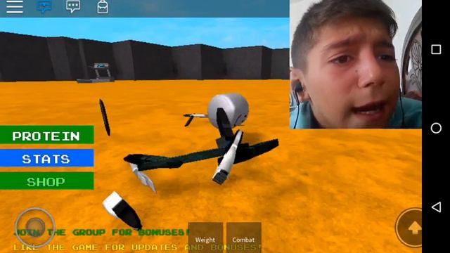 Я играю Roblacs я самый слабый и меня бьют смотреть онлайн