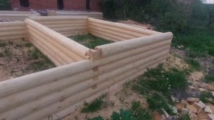 Готовый сруб 6х4 в лапу с выносом под террасу 2х6 в чашу в круглое бревно