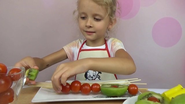 ✪ Помидоры черри под шоколадом//Cherry Tomatoes Under The Chocolate 