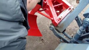 Самодельный однокорпусный плуг к минитрактору / Homemade tractor
