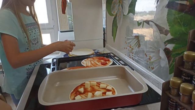 Готовим пиццу с Дарёнкой-Варенкой! ?