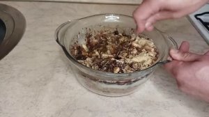 Шоколадная колбаска из печенья со сгущенкой и какао.