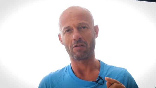 КАК НЕ ТЕРЯТЬ ДЕНЬГИ. Секрет миллиардера о заработке и богатстве. смотреть онлайн