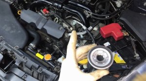 Замена масла в двигателе Субару Форестер. Oil change in the Subaru Forester engine.