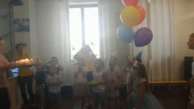 День рождения Любочка 5 лет поздравления деле в садике смотреть онлайн