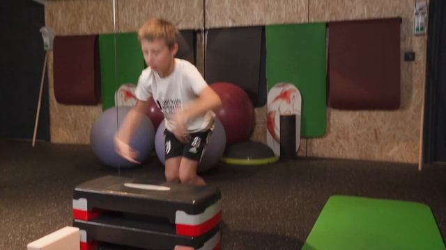 Функциональный тренинг. Профилактика травм. Упражнение 13 смотреть онлайн