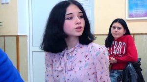 СЕСТРА ДАРИНЫ ХОЧЕТ СО ВСЕМИ ДРУЖИТЬ ))ДАРИНА  ПРОТИВ..