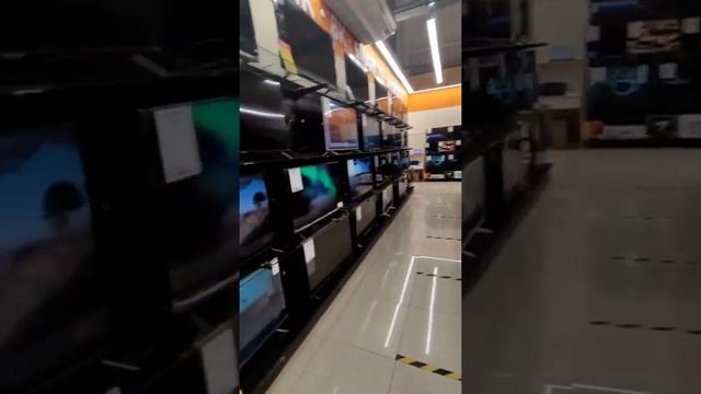 КОНСУЛЬТАНТ В ДНС ОКАЗАЛСЯ...(приобретаю гаджеты в днсике)