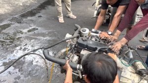 Nissan QD 32 engine transmission