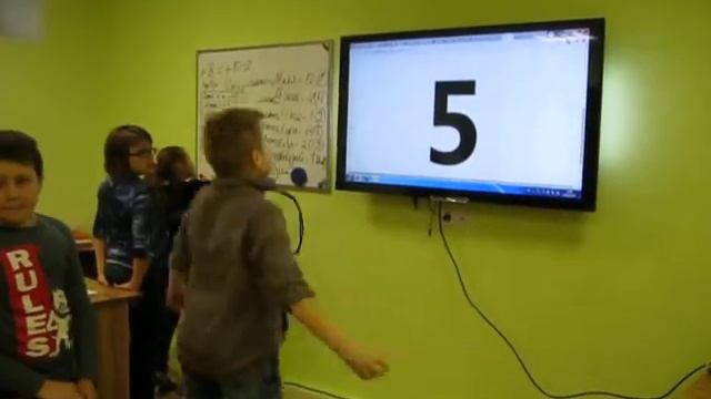 Зарядка Для Ума - Митя, 9 лет. Совмещает три действия