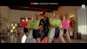 Wow Amir Khan's Secret superstar, beautiful dance