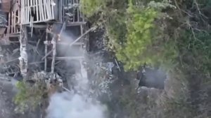 Боец РФ уничтожил украинский FPV-дрон ударом головы и остался жив