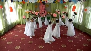 Весенний вальс с цветами