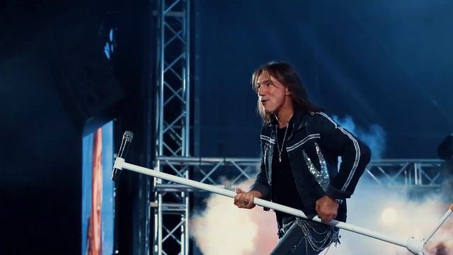 Группа «Земляне» поздравляет климатический технопарк «Русклимат ИКСЭл» с 10-летием! смотреть онлайн