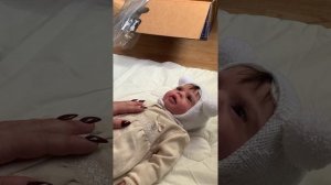 Распаковка силиконового реборна/девочка или мальчик????❤️/реборн пьет и писает