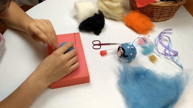 Ёлочные игрушки своими руками. Валяние из шерсти. смотреть онлайн