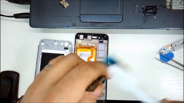 Не заряжается Huawei, простое решение без замены разъема. смотреть онлайн