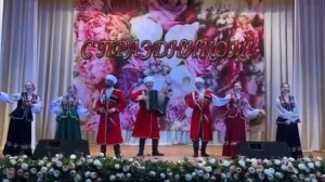 Задорная казачья песня "Ехали казаченьки"