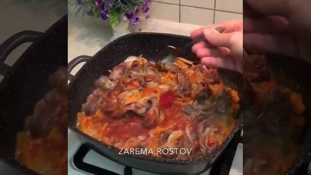 ГУЛЯШ С КУРИНЫМИ ЖЕЛУДКАМИ смотреть онлайн