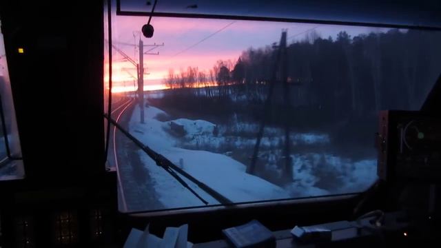 Навстречу рассвету на ЧС7-268 смотреть онлайн