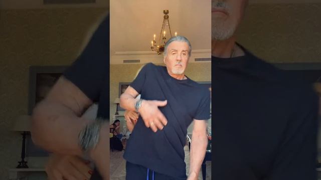 Сильвестр Сталлоне танцует с дочерью #Shorts