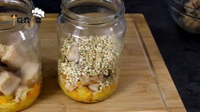 preživela sam rat u mojoj zemlji bez struje i frižidera - konzervirala sam meso u tegli смотреть онлайн