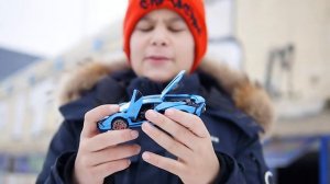 Ламборгини Сиан - открываются двери, капот, багажник, горит свет, звучит мотор - обзор машинки 15см