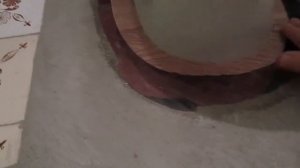 Ремонт пола в туалете после замены канализационной трубы.