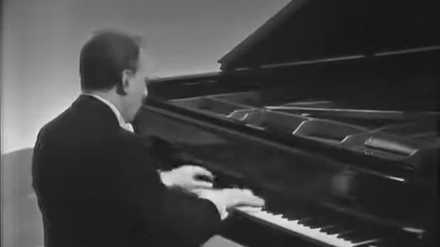 Chopin: Mazurka, Op. 33 n. 4 - Arturo Benedetti Michelangeli смотреть онлайн