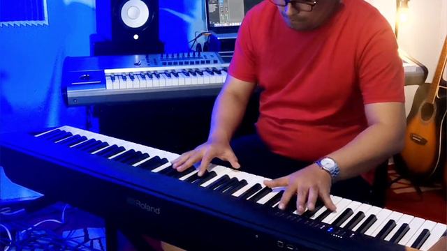 When Im alone on My Paino I play This смотреть онлайн