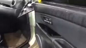 Тонировка Мазда 3 уже давно не прихоть. Сейчас затемненные окна - насущная необходимость