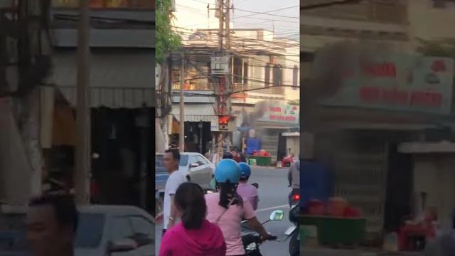 Замыкание на Вьетнамском перекрестке