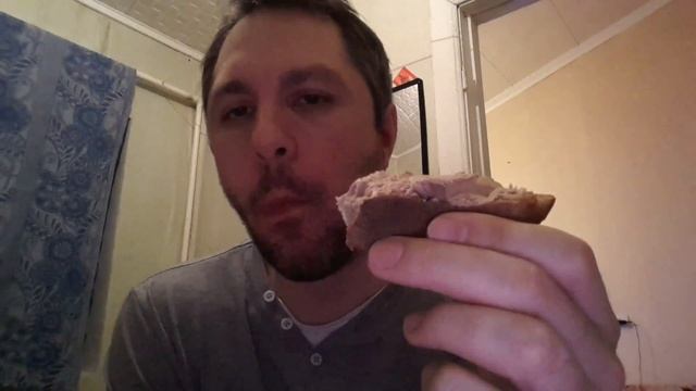 ASMR EATING SOUNDS. БУТЕРБРОДЫ С ЛИВЕРНОЙ КОЛБАСОЙ И ЧАЙ. смотреть онлайн