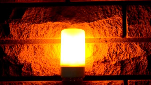 Светодиодная лампа с эффектом огня. смотреть онлайн