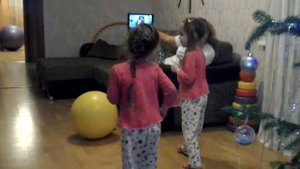 Мы танцуем буги вуги поворачиваем круги