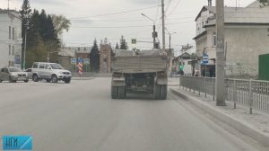 Снизу пыль, а сверху дым- это город Искитим...
