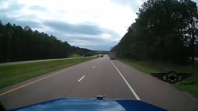 Идиоты думают что могут проучить Дальнобой... смотреть онлайн