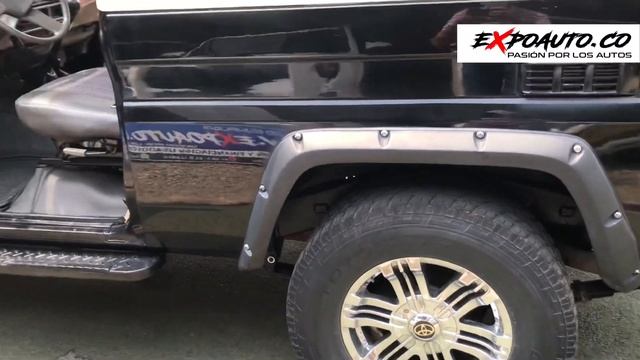 Toyota Land Cruiser 1985 4X4 смотреть онлайн