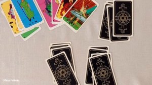 Стоит ли продолжать общение? Онлайн предсказание на таро.