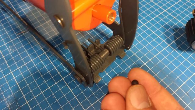 обратный клапан на ножном насосе смотреть онлайн