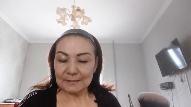 МАКИЯЖ ДНЯ. НОВЫЕ ПОМАДА, ПОДВОДКА, ТОНАЛКА.12 МАРТА 2022 ГОДА. смотреть онлайн